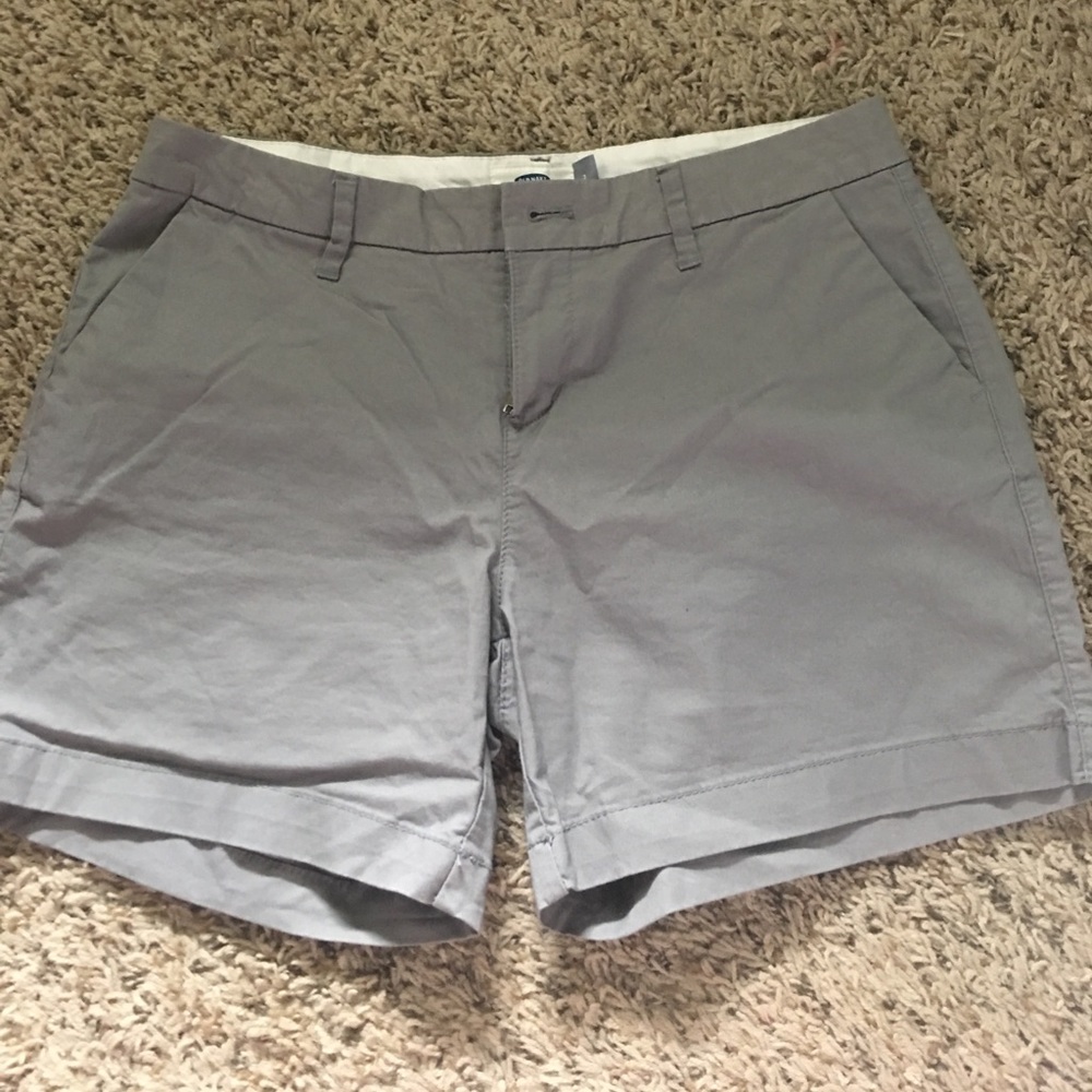 Gray shorts