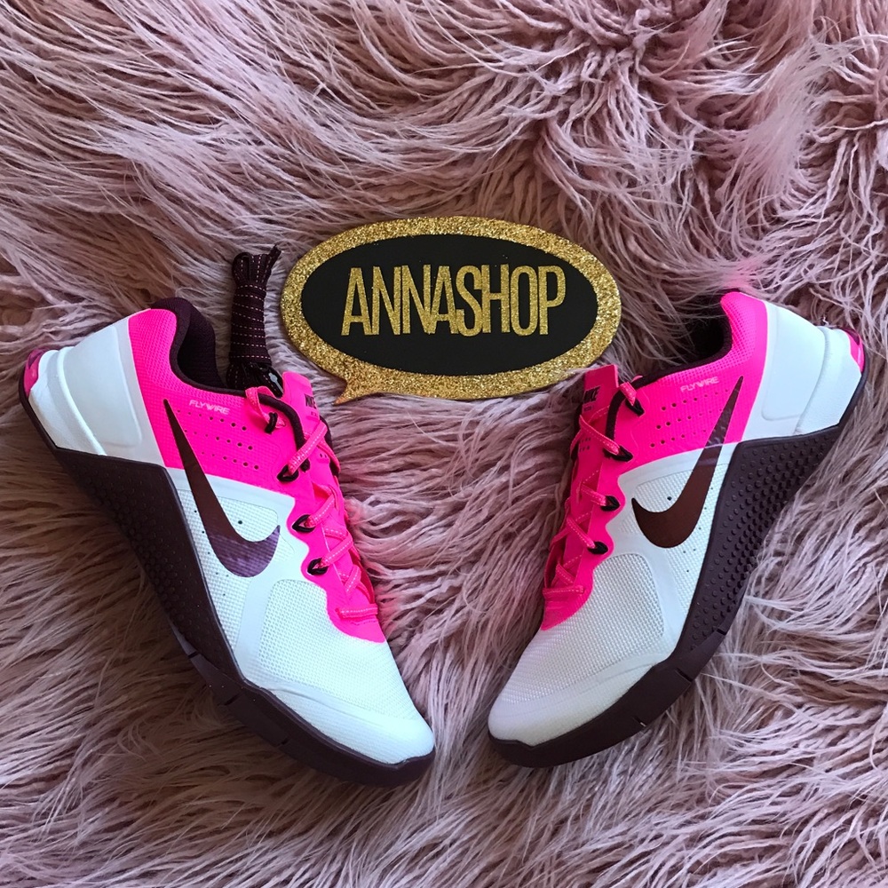 NWT Nike Metcon 👄 - Picture 2 of 8