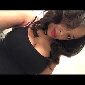 Meet your Posher, Anissa