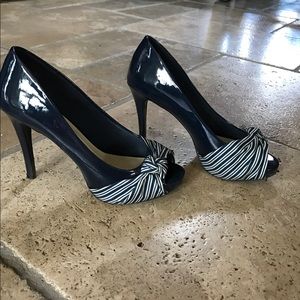 Fiomi Navy blue heels