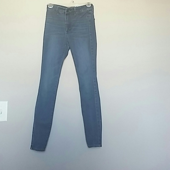 Traded Abercrombie and Fitch Jeans - Picture 2 of 3