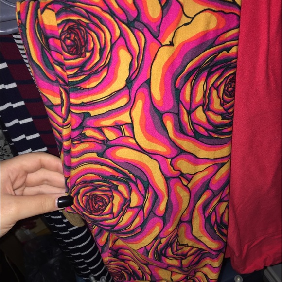 BNWT UNICORN OS ROSES - Picture 1 of 2