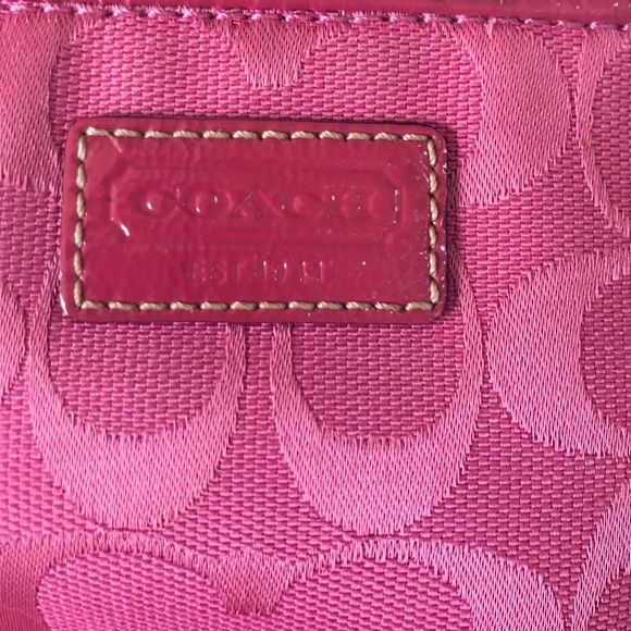 Coach clutch - Picture 2 of 3