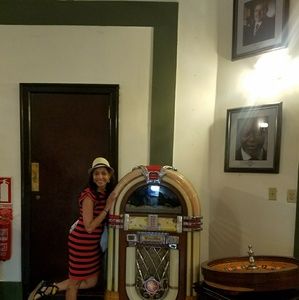 Meet your Posher, Romella