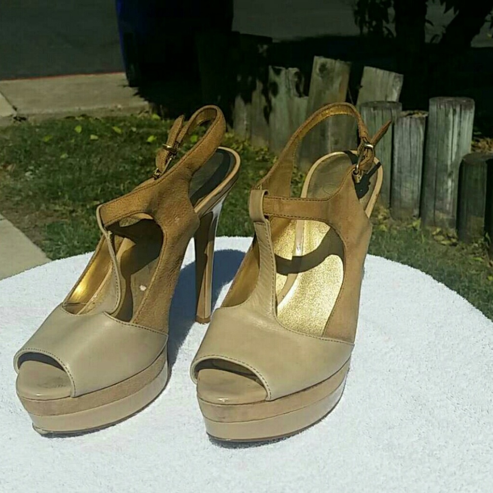 Jessica Simpson heels