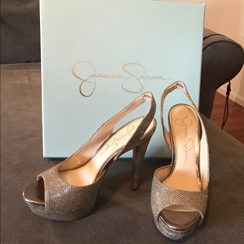 Jessica Simpson Rose Gold Platform Pumps