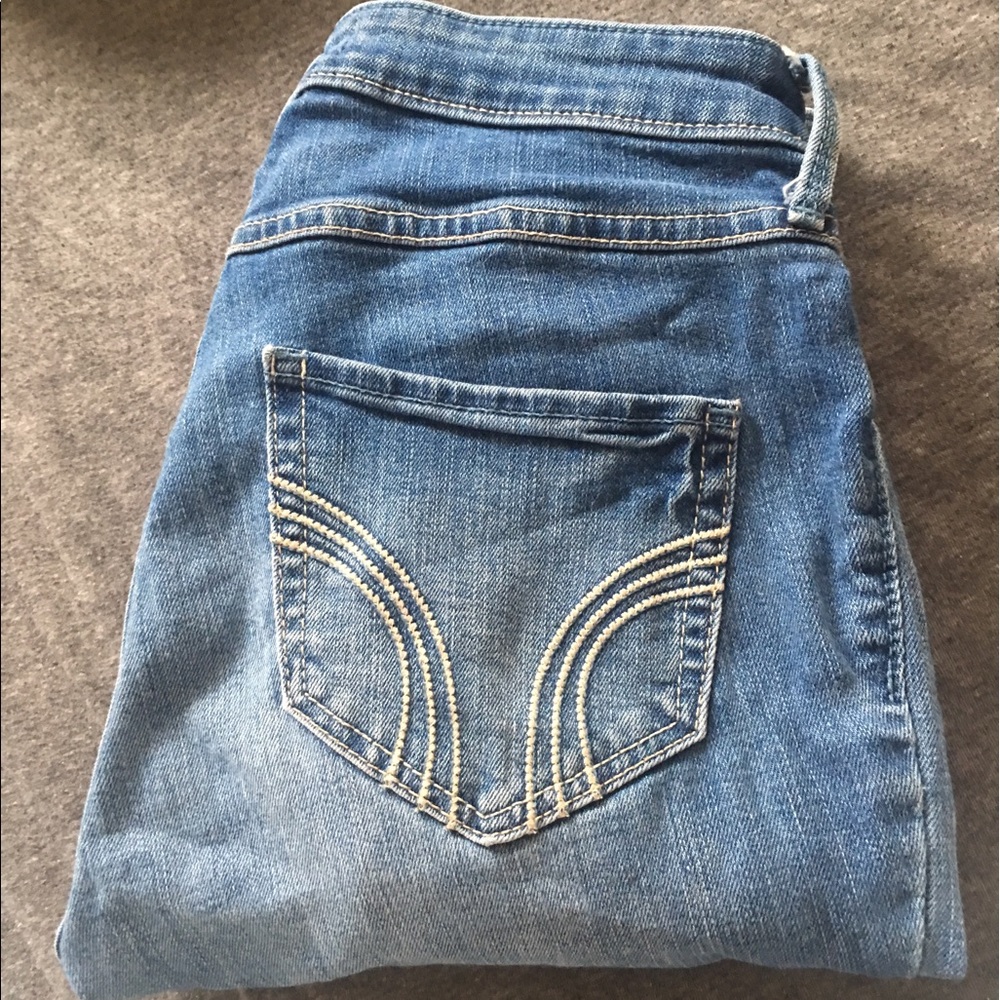Hollister High waisted jeans!
