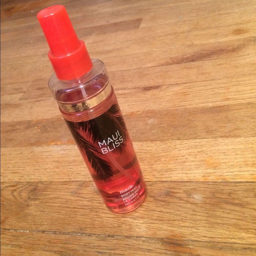 Avon's Mark. MAUI BLISS Body Mist
