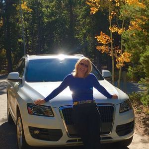 Meet your Posher, Debra