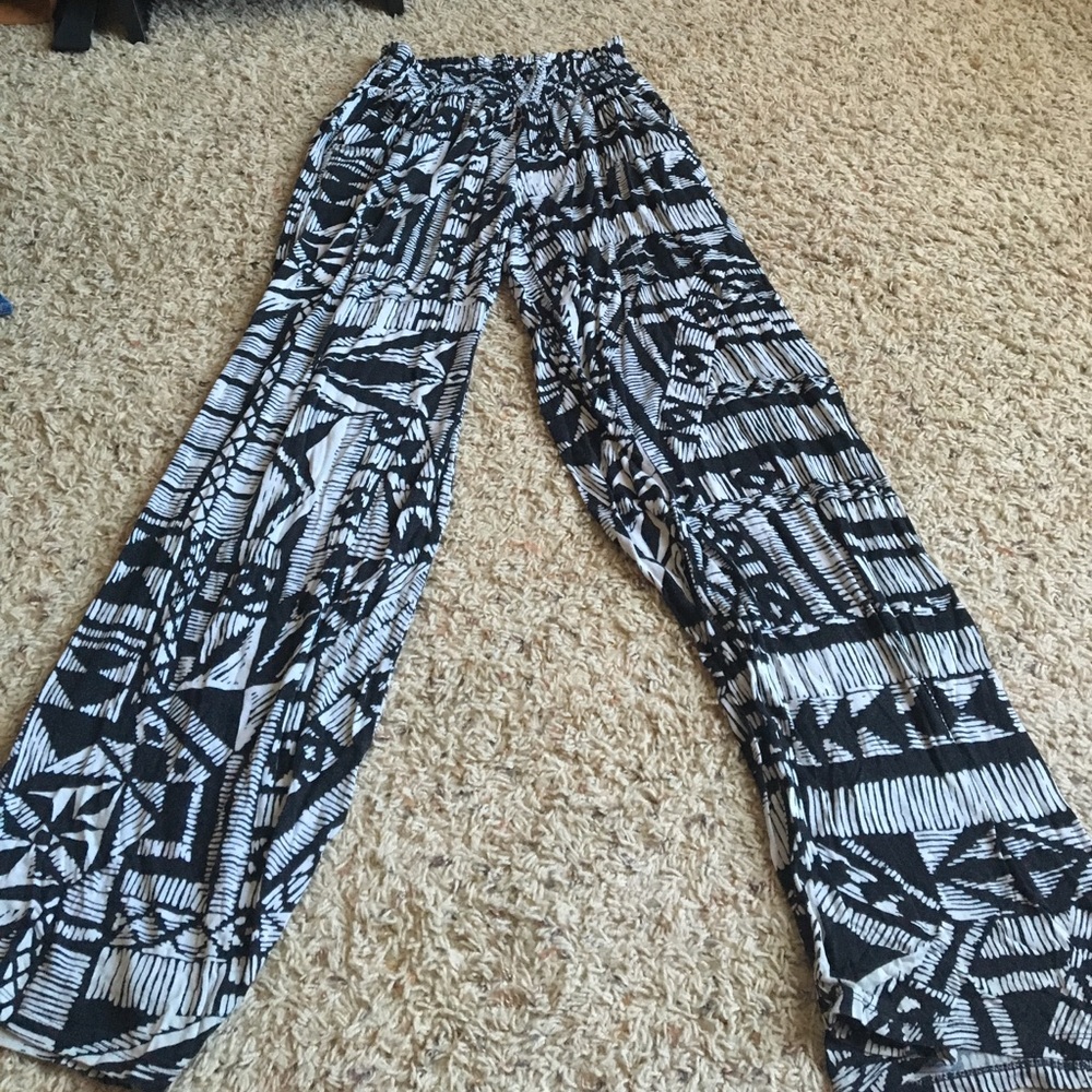 Fun tribal flowy pants!