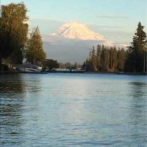 Meet your Posher, Lori