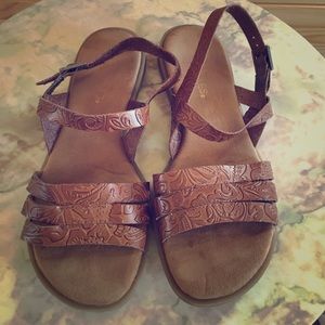 Aerosoles brown sandals