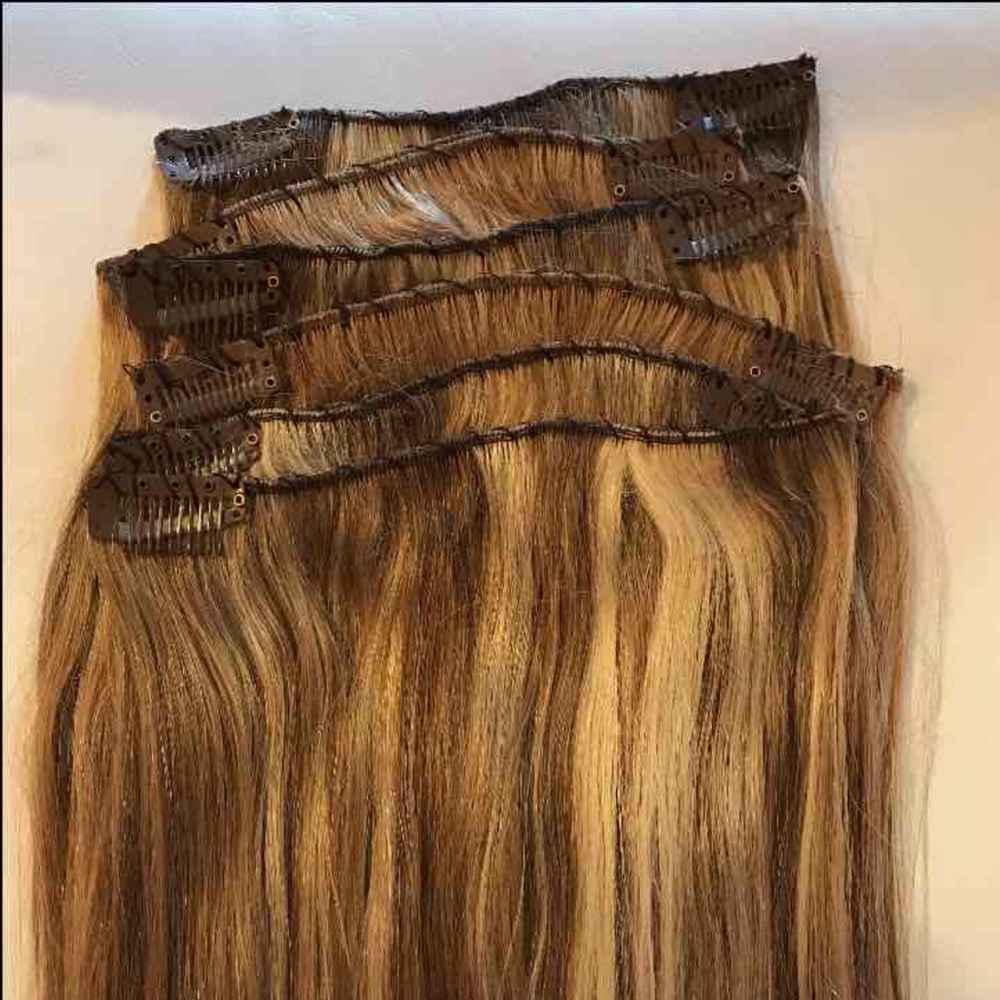 Human hair extensions clip on