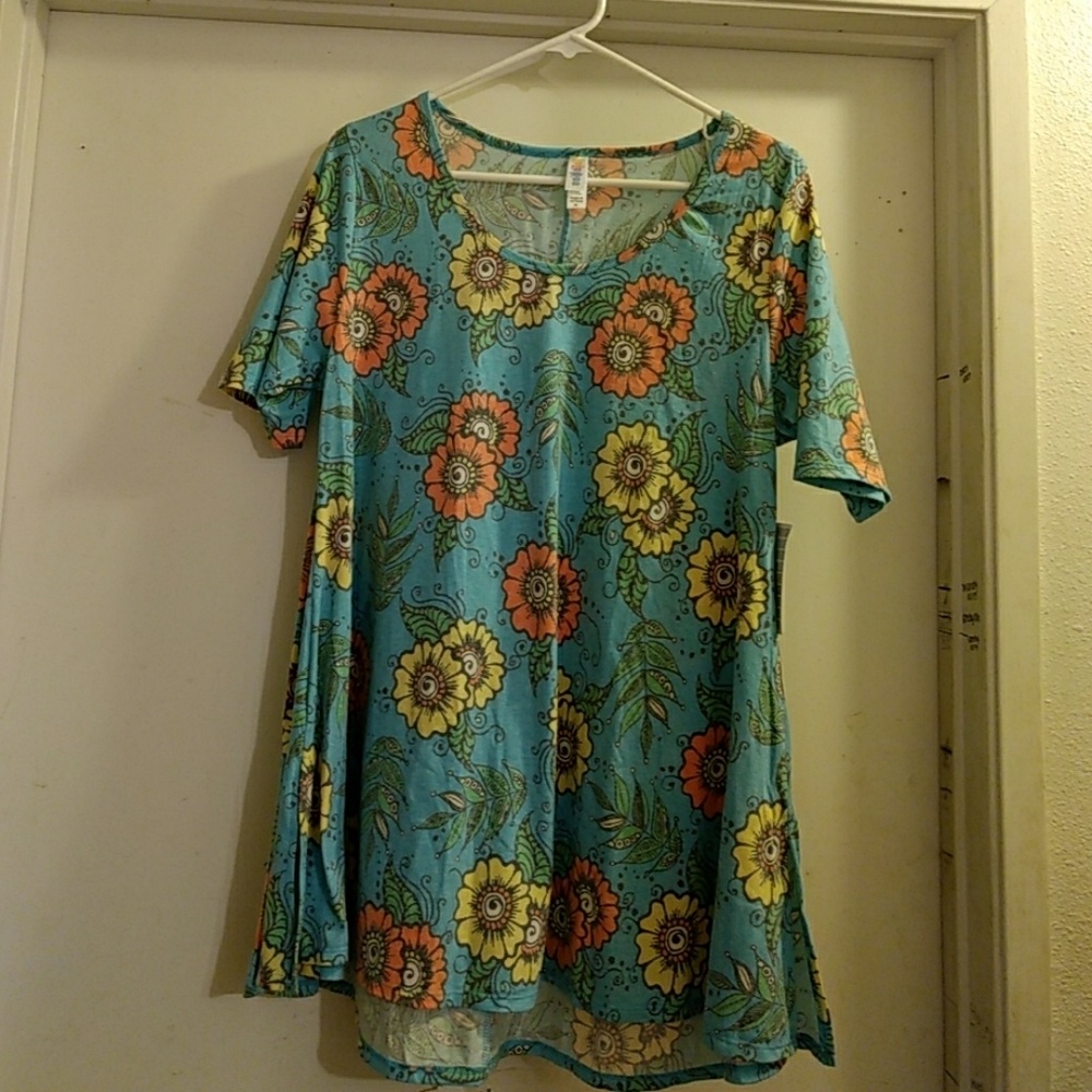 Lularoe perfect T size medium