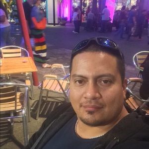 Meet your Posher, Jason