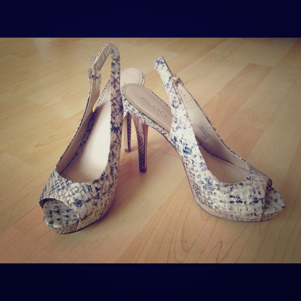Aldo snakeskin print heels