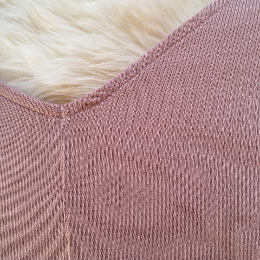 ❗️LAST CHANCE❗️ Dusty Rose Mid Cut Top - Picture 5 of 5