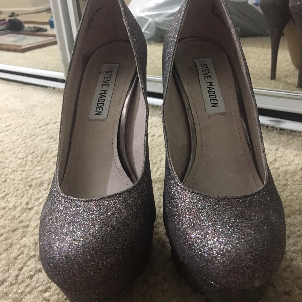 STEVE MADDEN HEELS
