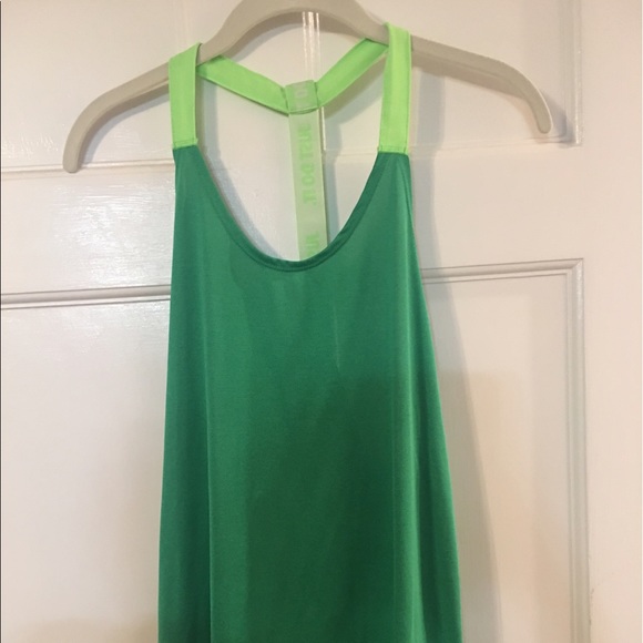 Nike Dri-Fit - Picture 1 of 5