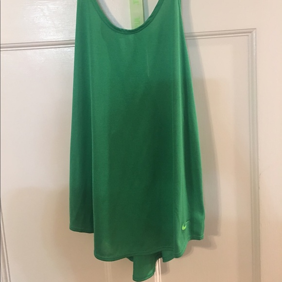 Nike Dri-Fit - Picture 2 of 5