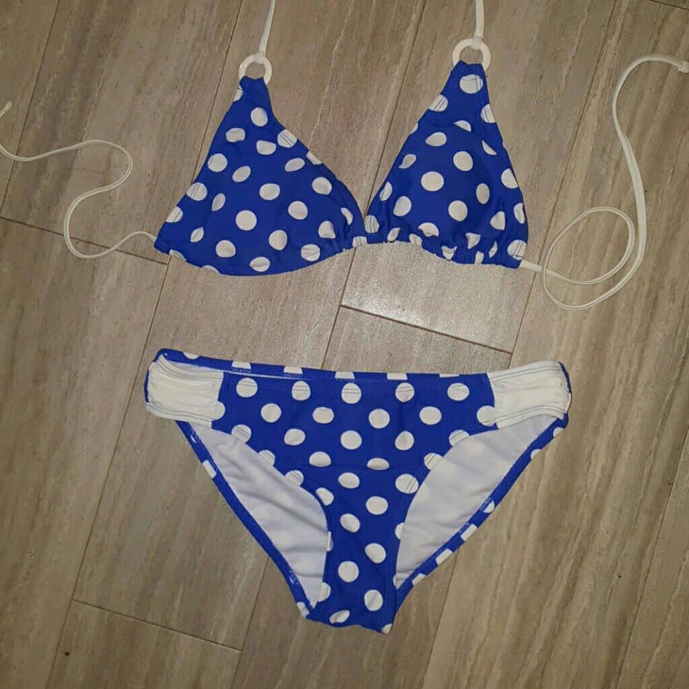 Nwot Blue/white polka dots bikini medium