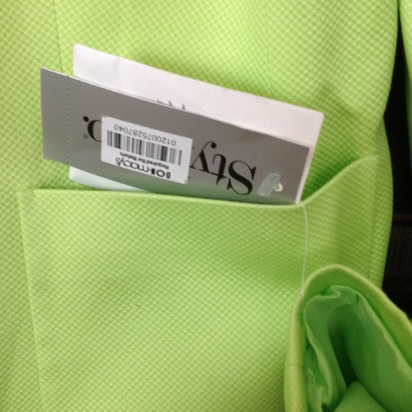 Jacket - Picture 2 of 4