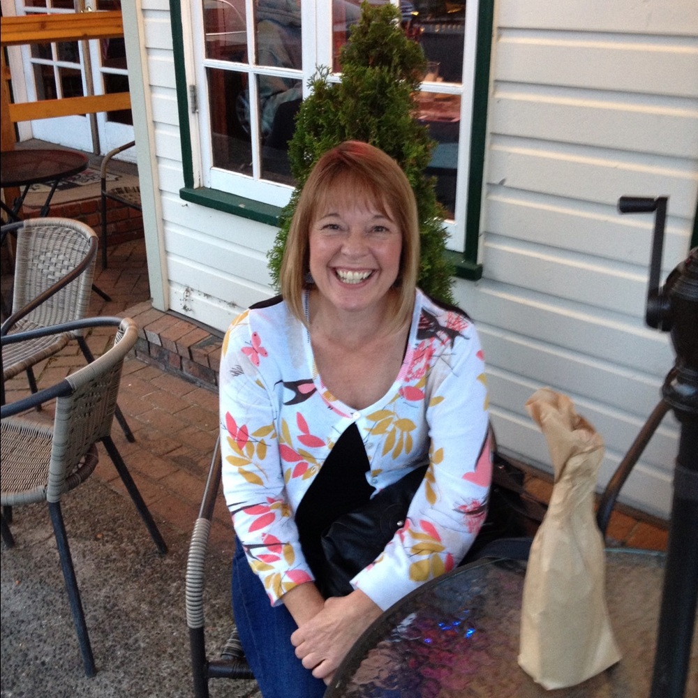 Meet your Posher, Valerie