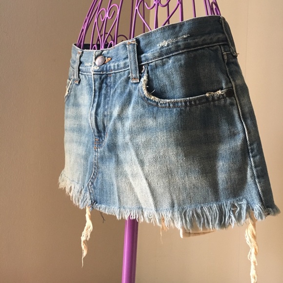 LAST CALL 9/11/22 - A&F Destroyed Washed Vintage Denim Blue Jean Skirt - Picture 4 of 6