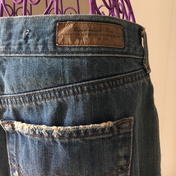 LAST CALL 9/11/22 - A&F Destroyed Washed Vintage Denim Blue Jean Skirt - Picture 6 of 6