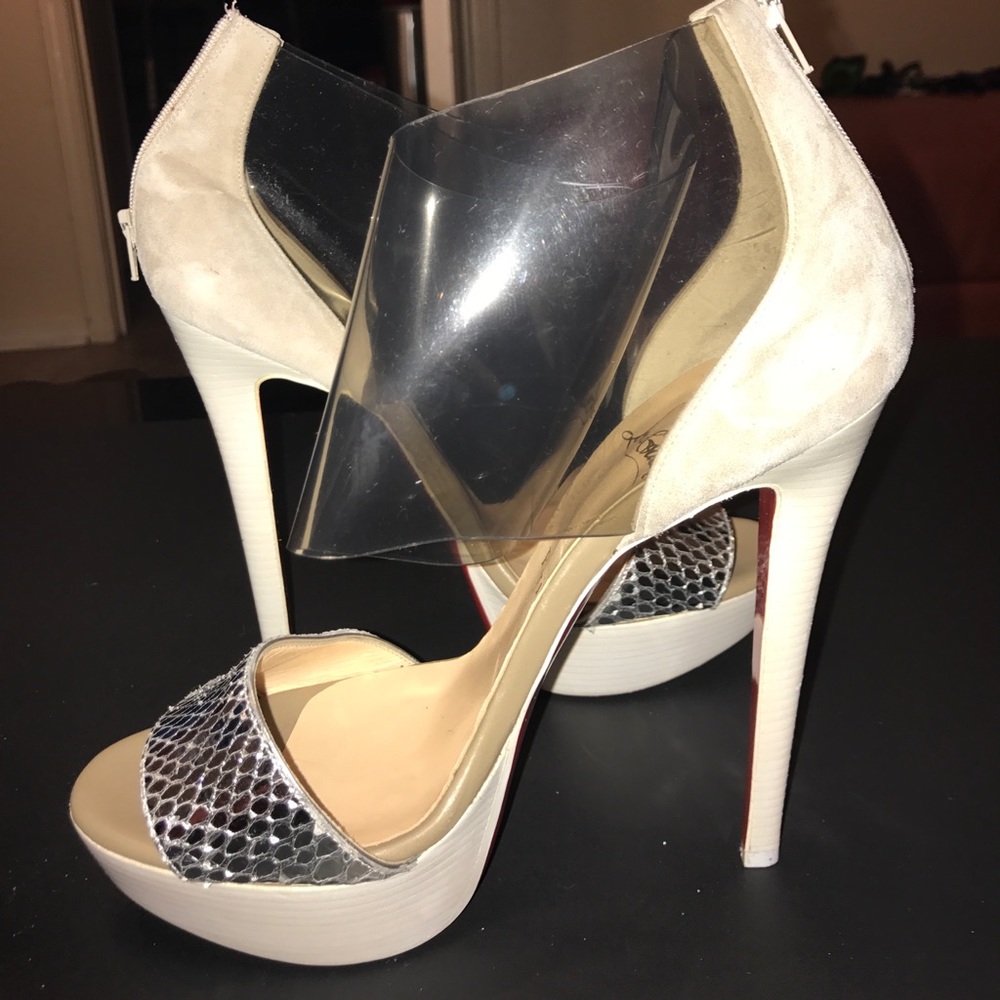 Limited edition vintage Authentic Loubouton Heels - Picture 3 of 8