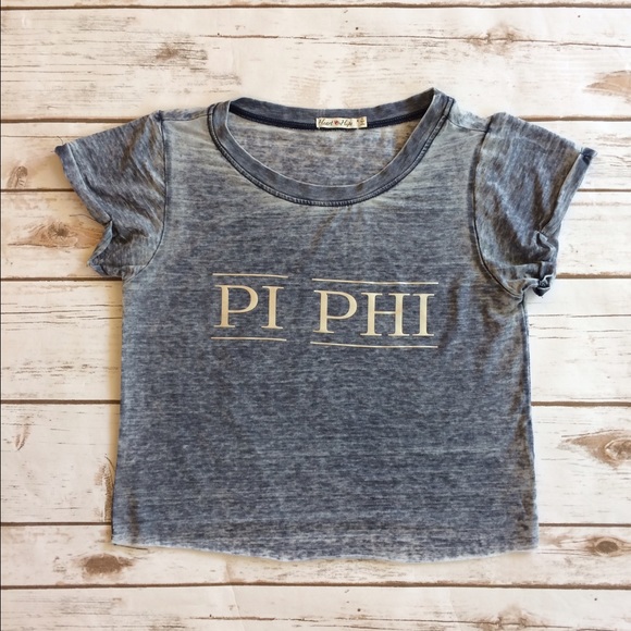 AZ Clothesline Tops - Pi Beta Phi Navy Washed Crop Tee