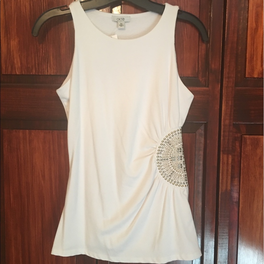 Cache NWT WHITE Knit top