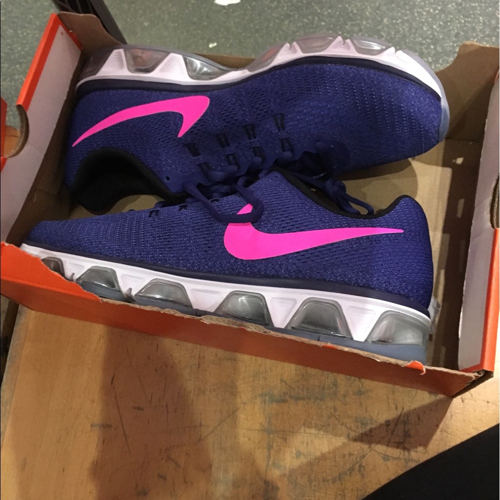 Nike women's 10