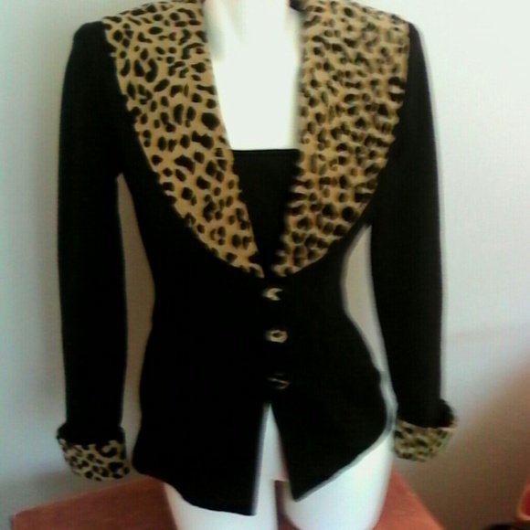 Cosmopolitan Jackets & Blazers - Metropolitan Leopard Print Collar Black Jacket 4
