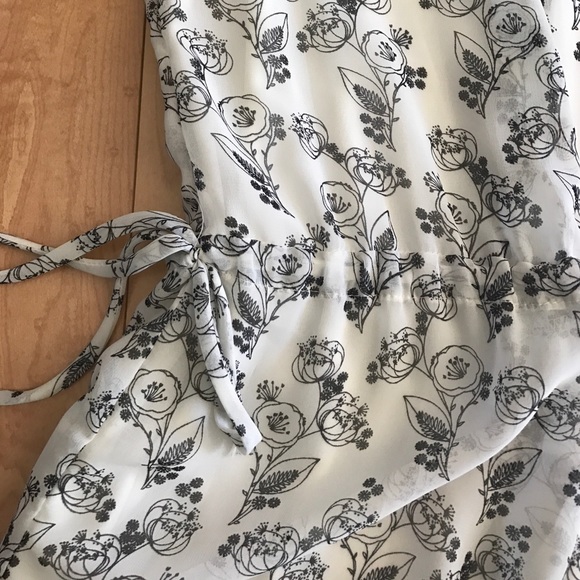 Papaya long sleeve white floral dress - Picture 2 of 3