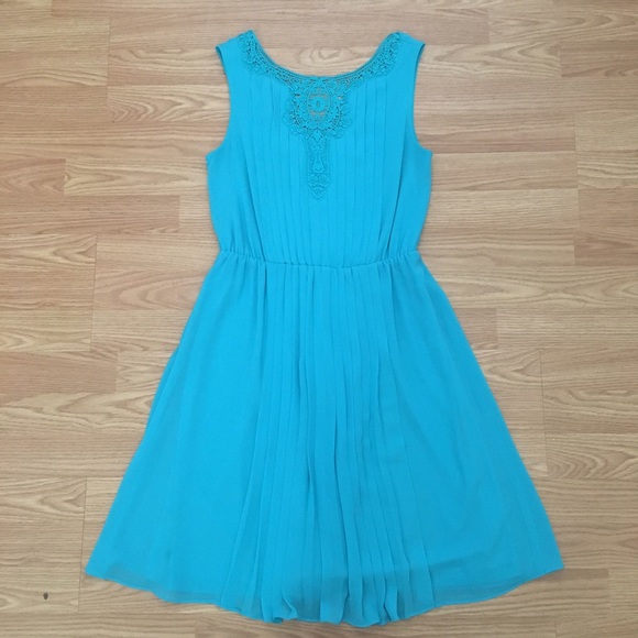 Jessica Simpson Dresses & Skirts - Summer dress by Jessica Simpson.