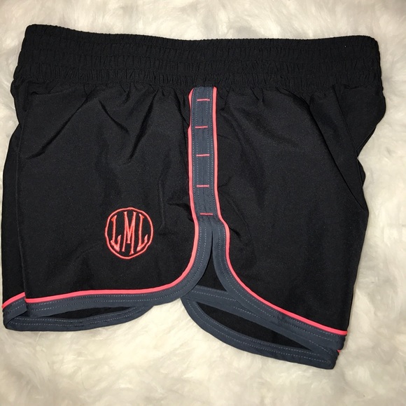 Under Armour shorts (M) (barely worn) - Picture 2 of 3