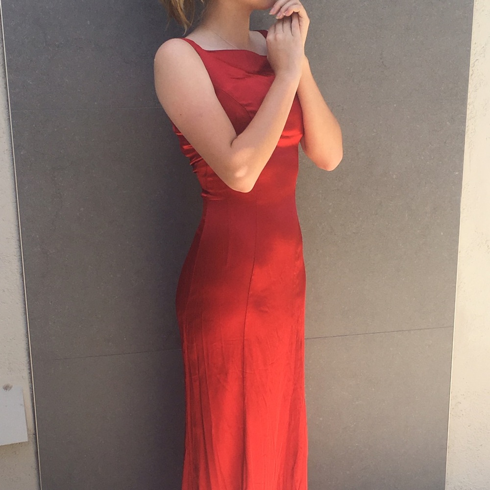 GORGEOUS Alberta Ferretti Silky Red Prom Dress