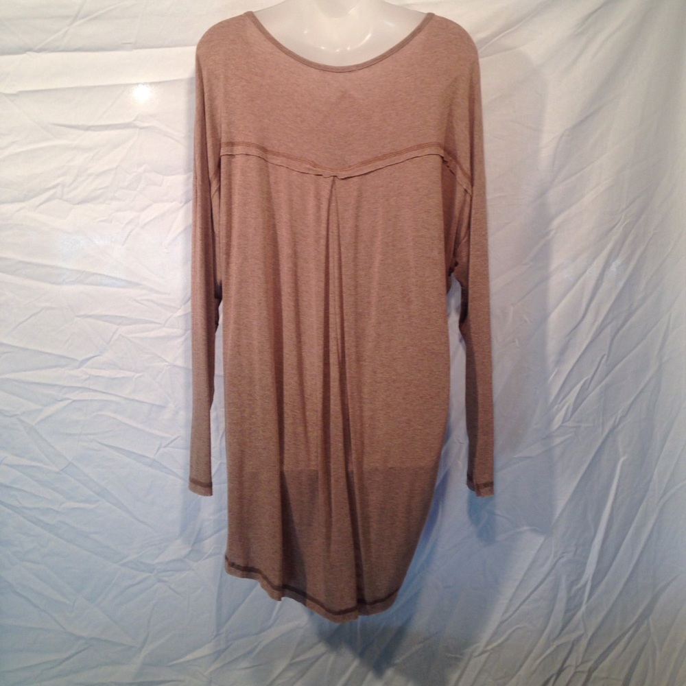 HiLo tunic - Picture 2 of 2