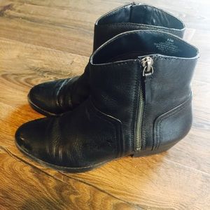 Nine West Booties!