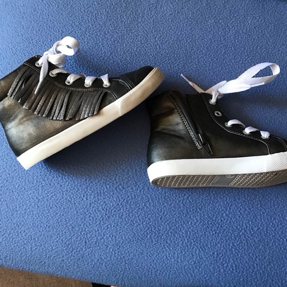 Girl shoes great condition