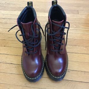 Dr. Martens Persephone