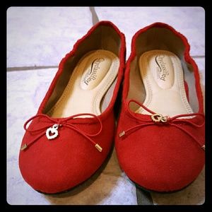 Cushioned insole red flats.