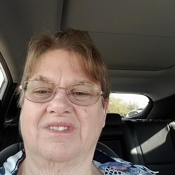 Meet your Posher, Judy - Picture 3 of 3