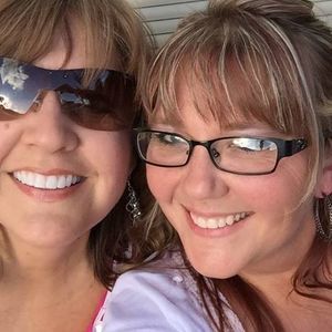 Meet your Posher, Kacee