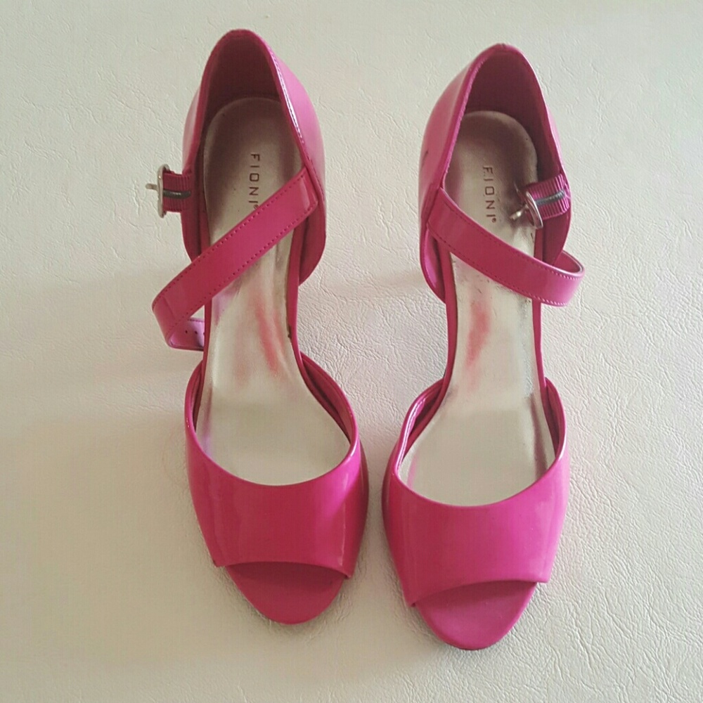 SOLD - MOVING SALE  - open toe heels