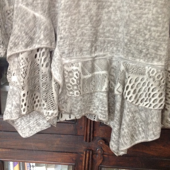 Woman's size large vintage style tunic - Picture 3 of 6