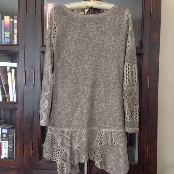 Woman's size large vintage style tunic - Picture 5 of 6