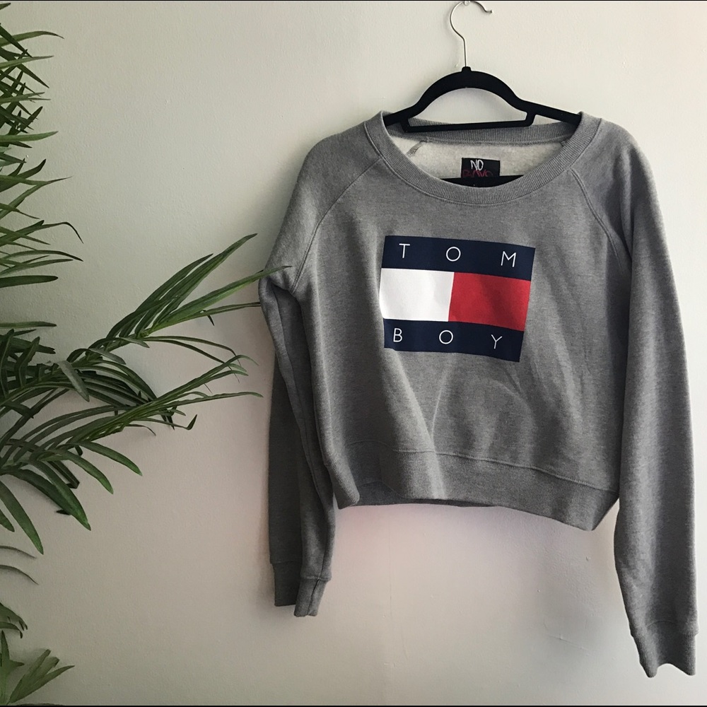 TOM BOY cropped crewneck