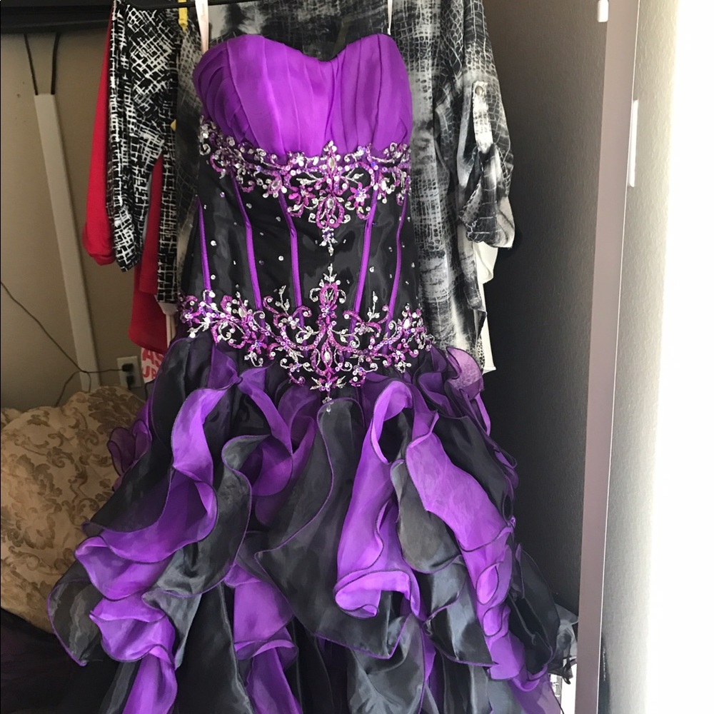 Prom/Quinceanera princess dress - Picture 2 of 3
